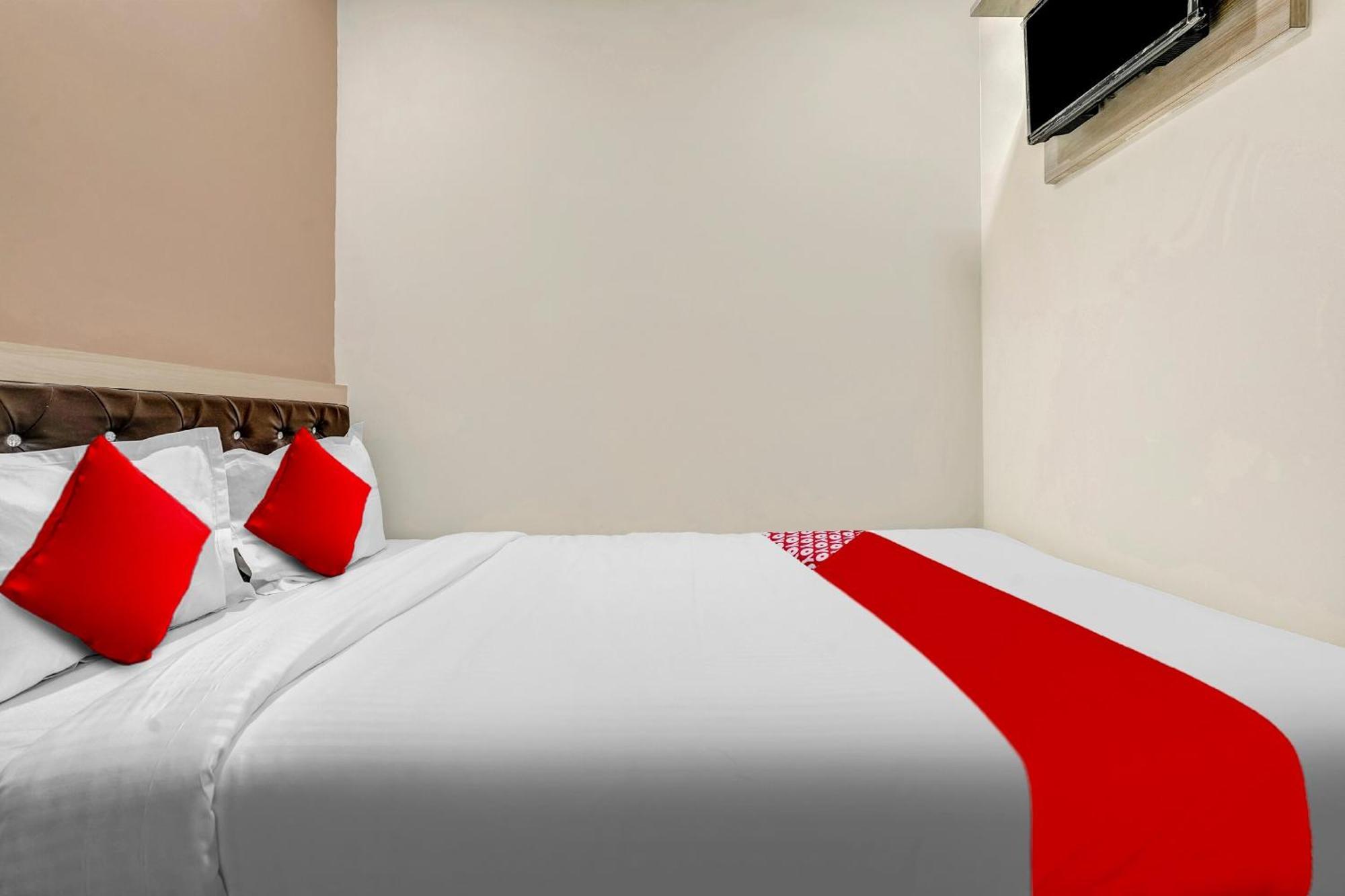 Hotel O Relax Palace Mumbai Exterior photo